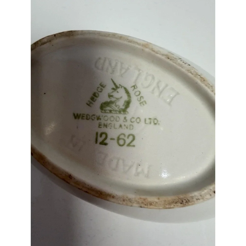 Vintage Wedgwood Rose Gravy Boat Cream Etruria‎ England
